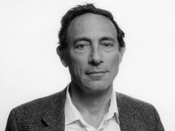 Dr John Mack 800x600 bw